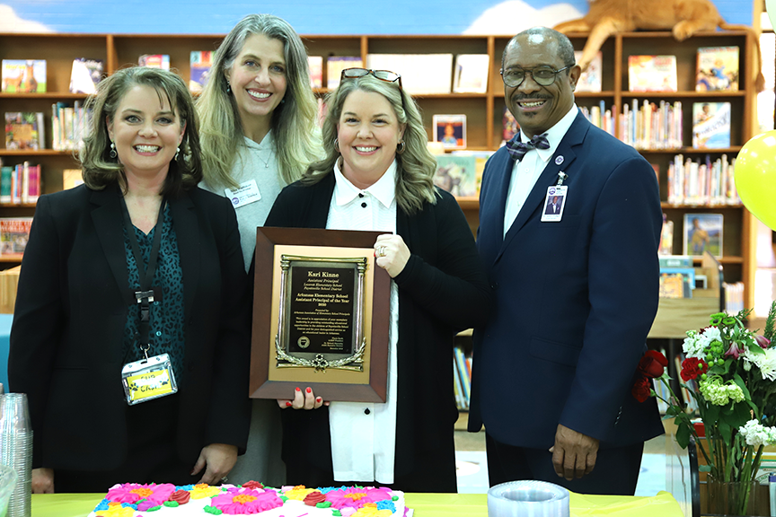 Congratulations to Leverett Elementary School assistant principal Kari Kinne for being named the 2020 Arkansas Elementary Assistant Principal of the Year by the Arkansas Association of Elementary School Principals! The award was presented by Dr. Richard Abernathy, the executive director of the Arkansas Association of Educational Administrators.