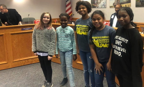 Washington Students lead Pledge at December Board Meeting